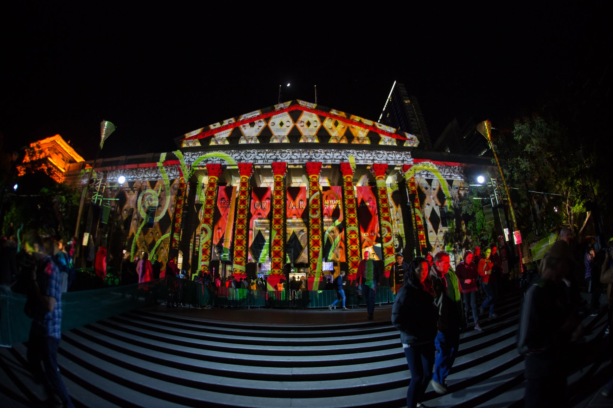 White Night Melbourne is coming soon — Brush up on your night shooting with these helpful tips!